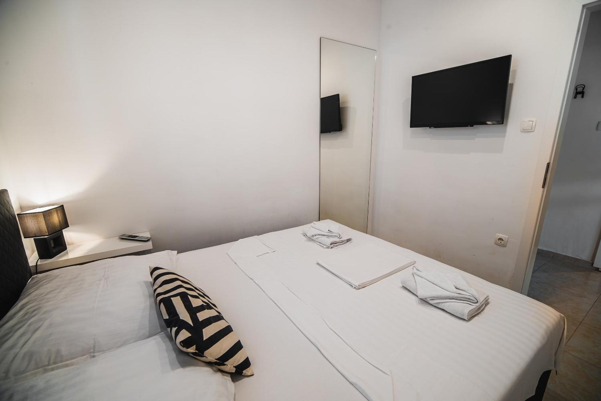 Downtown Park Apartments With Balcony Vodice Quarto foto