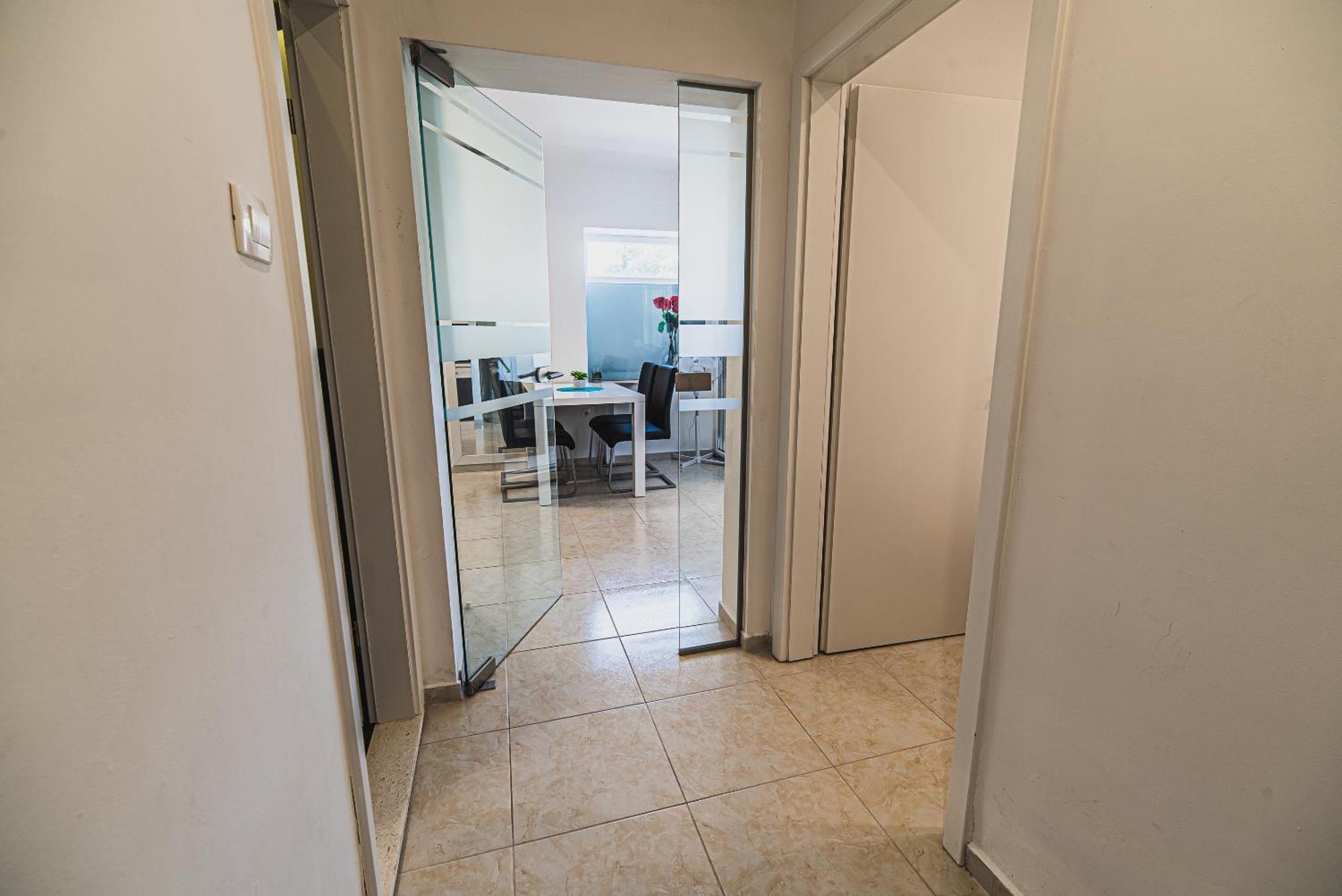 Downtown Park Apartments With Balcony Vodice Quarto foto
