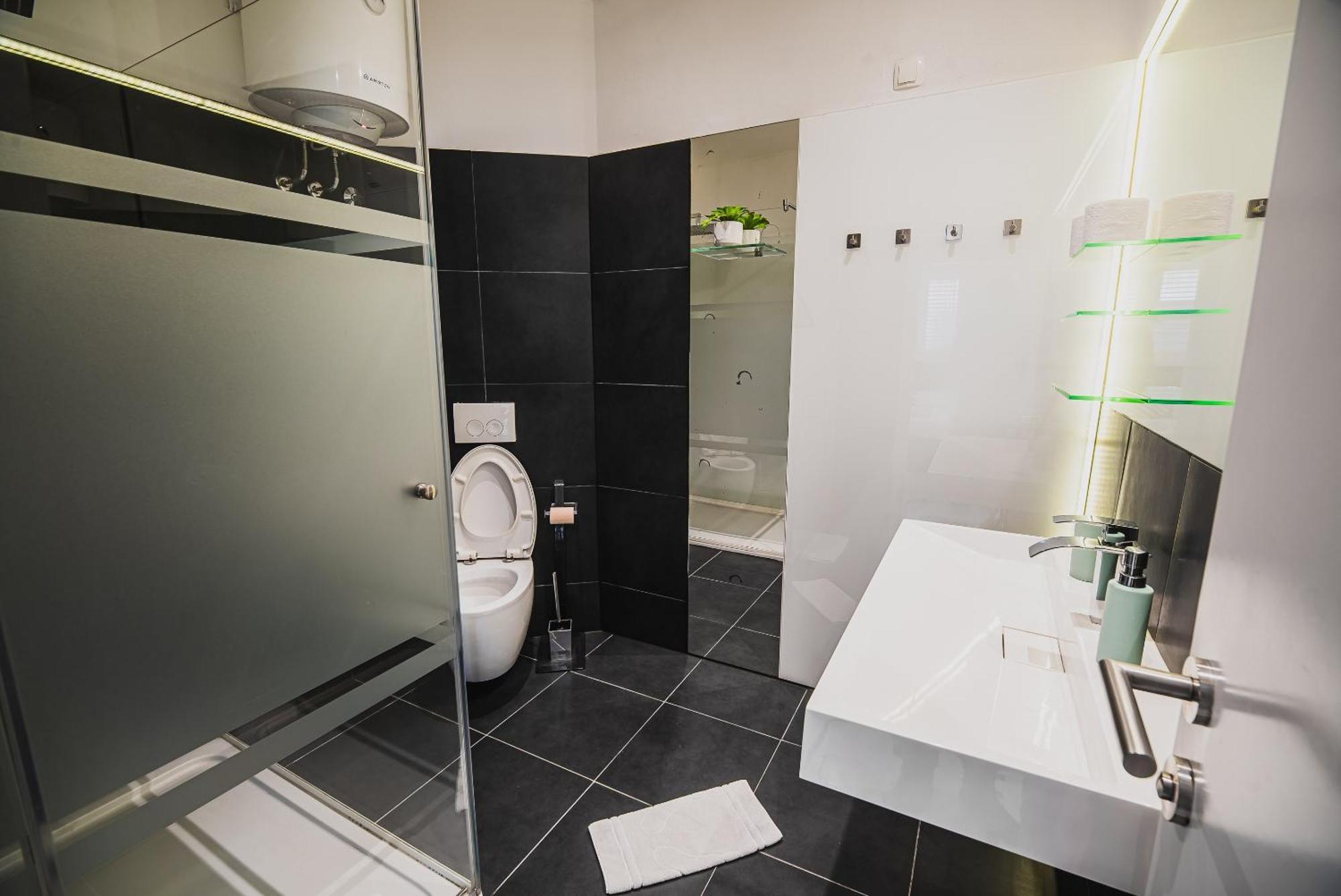 Downtown Park Apartments With Balcony Vodice Quarto foto