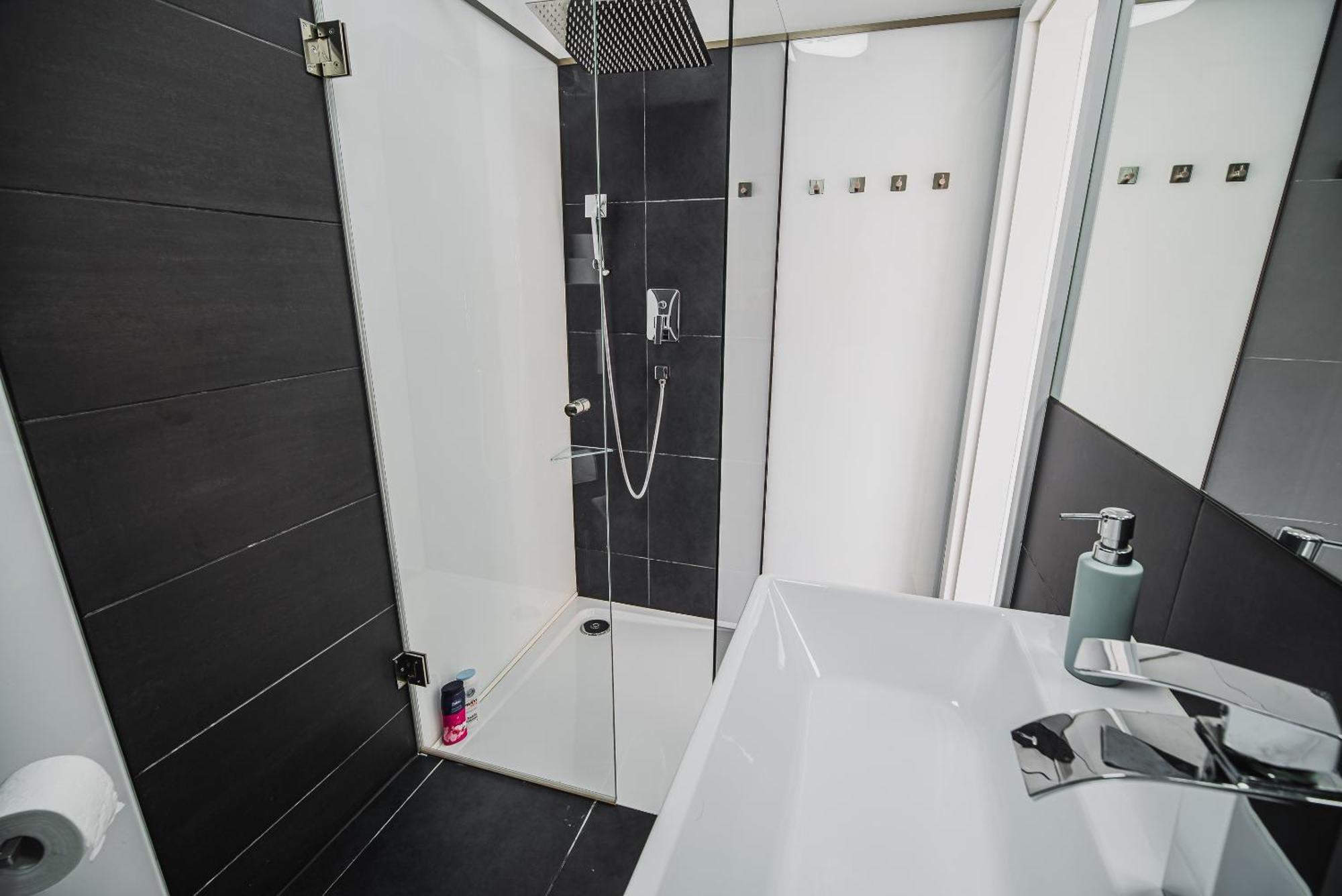 Downtown Park Apartments With Balcony Vodice Quarto foto